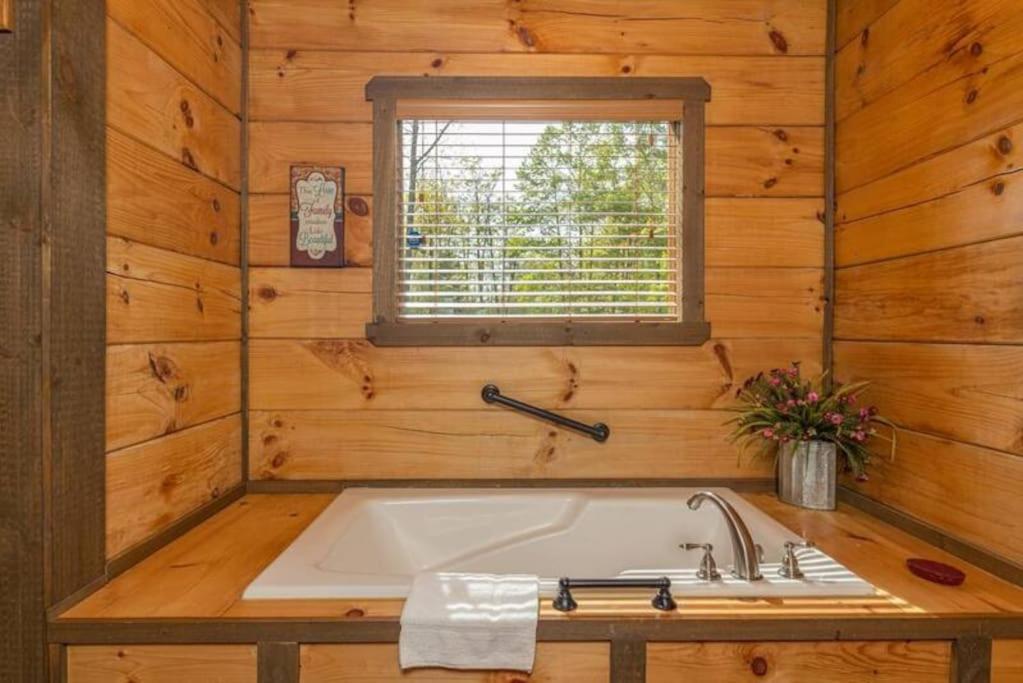 The Appalachian - Your Pigeon Forge Dream Cabin Sevierville Eksteriør bilde